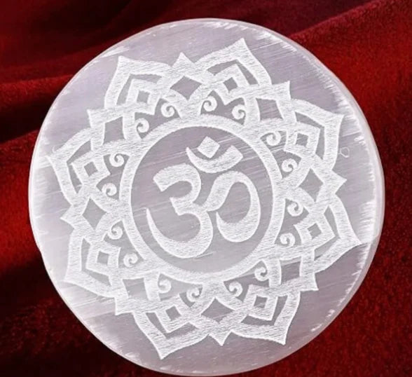 Salenite crystal charging plate