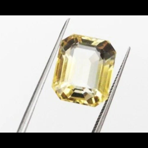 Golden Jopaz Sunehla Gemstone